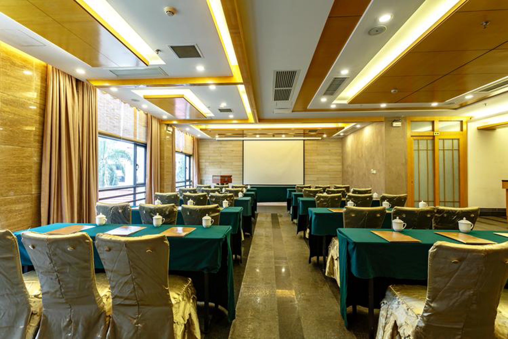 云顶商务酒店